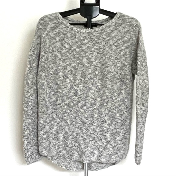 Banana Republic Sweaters - Banana Republic Black And White Sweater Size Large